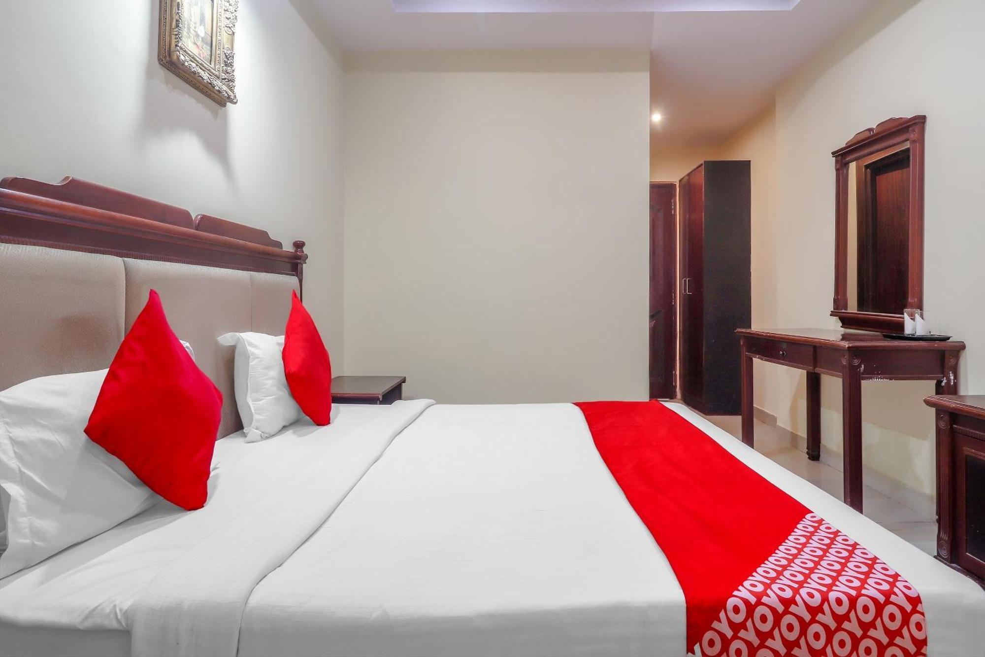 Hotel O Grandeur By Orbit Hotels Near Chennai Shopping Mall Hyderabad Exteriör bild