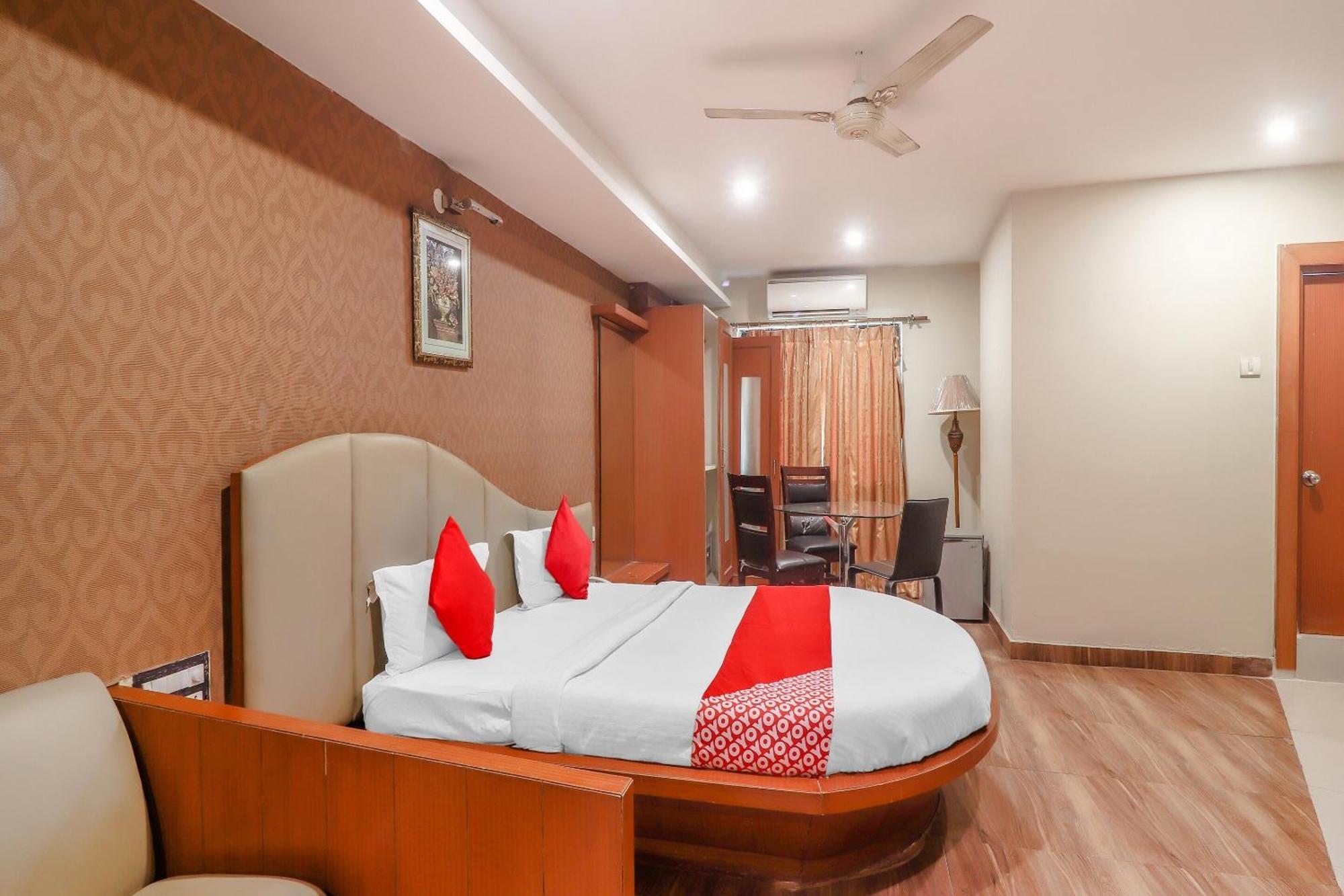 Hotel O Grandeur By Orbit Hotels Near Chennai Shopping Mall Hyderabad Exteriör bild