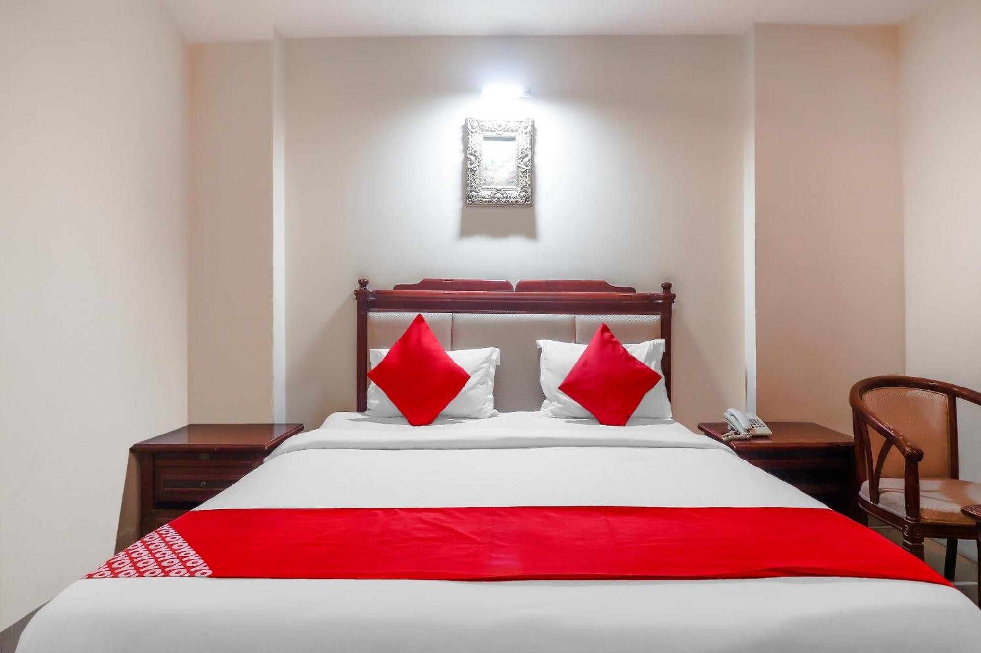 Hotel O Grandeur By Orbit Hotels Near Chennai Shopping Mall Hyderabad Exteriör bild